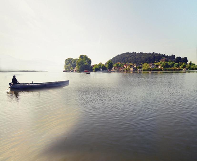 Little Island Resort Nisos Ioanninon ภายนอก รูปภาพ