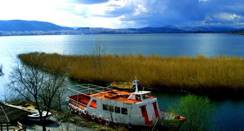 Little Island Resort Nisos Ioanninon ภายนอก รูปภาพ
