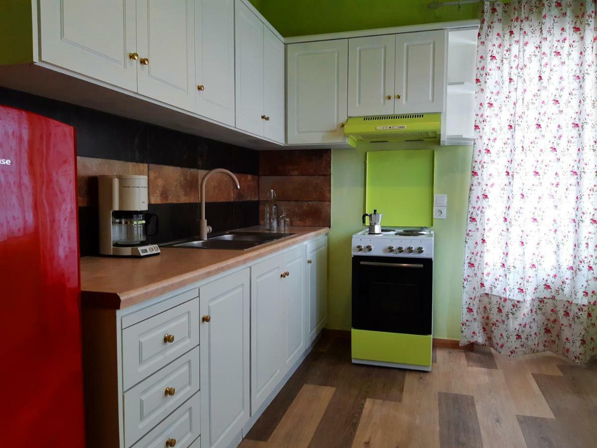 Little Island Resort Nisos Ioanninon ภายนอก รูปภาพ